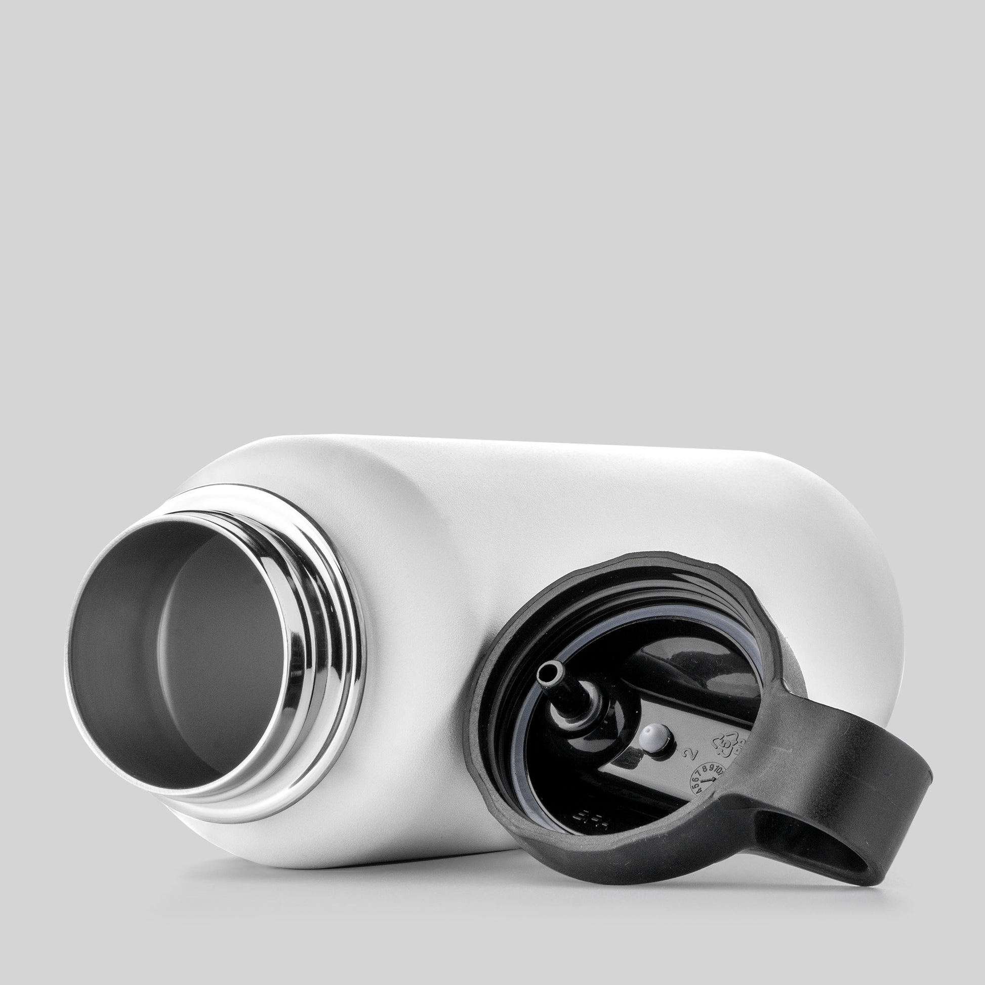 FOG X Insulated Water Bottle White Open